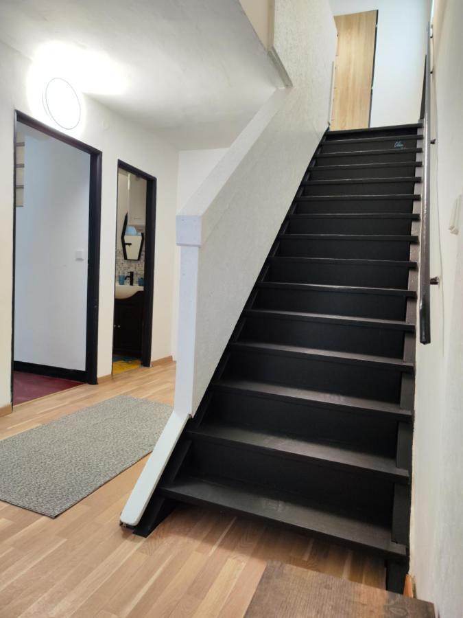 Ferienwohnung Vibe House Prag Exterior foto
